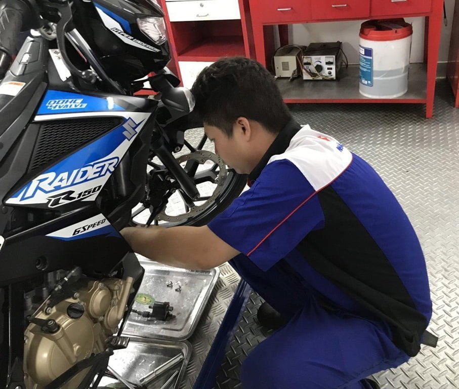 Sửa xe Raider