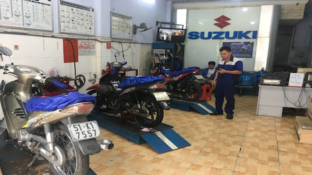 sửa xe máy suzuki 