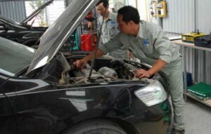 sửa xe ô tô quận tân phú