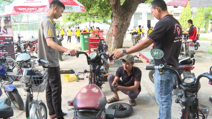 sửa xe máy hoà vang