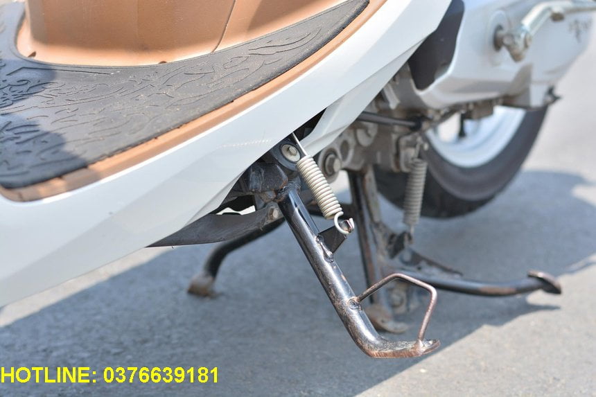 bão dưỡng chân chống xe máy tại nhà