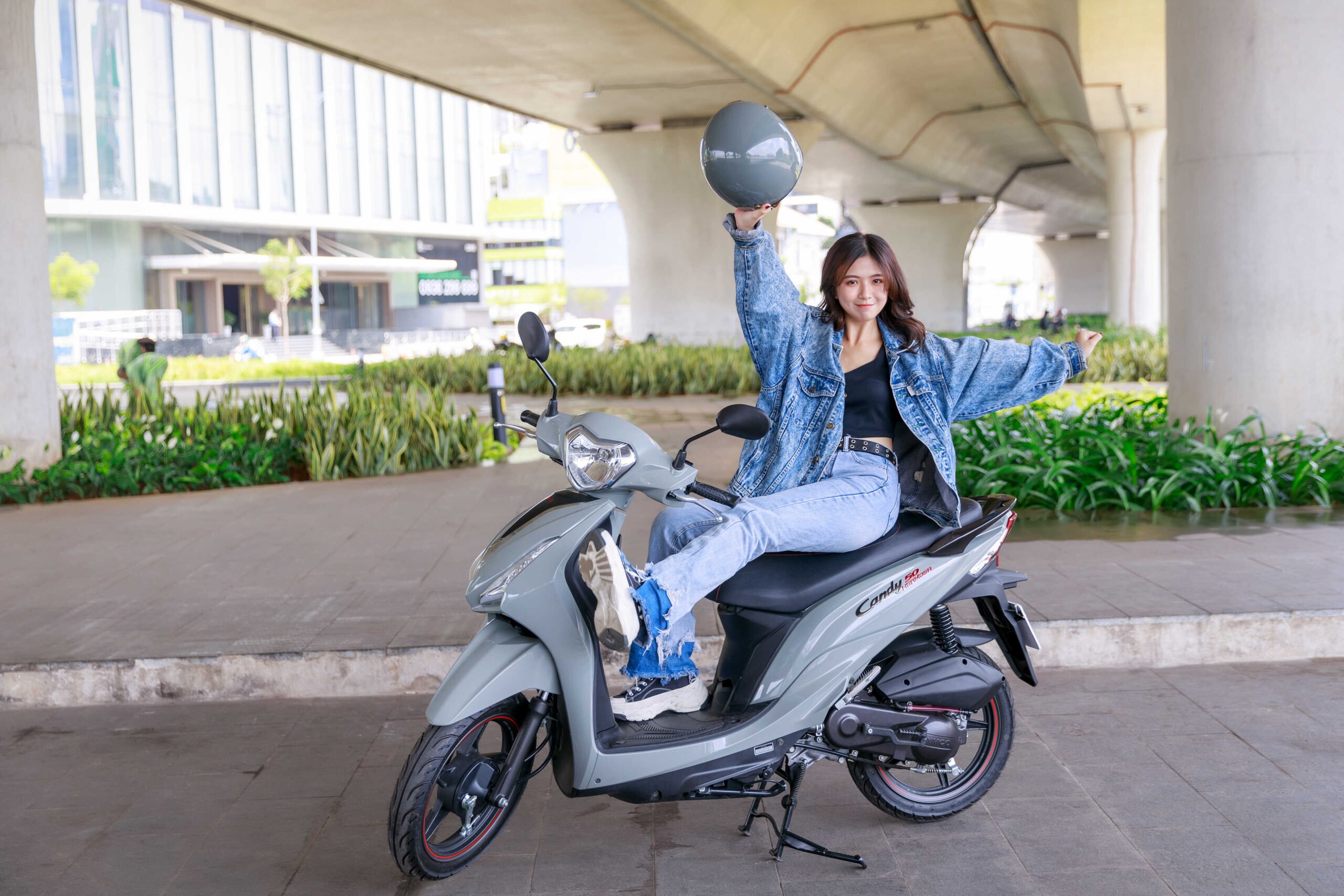 Xe Tay Ga Bị Giật Khi Tăng Tốc