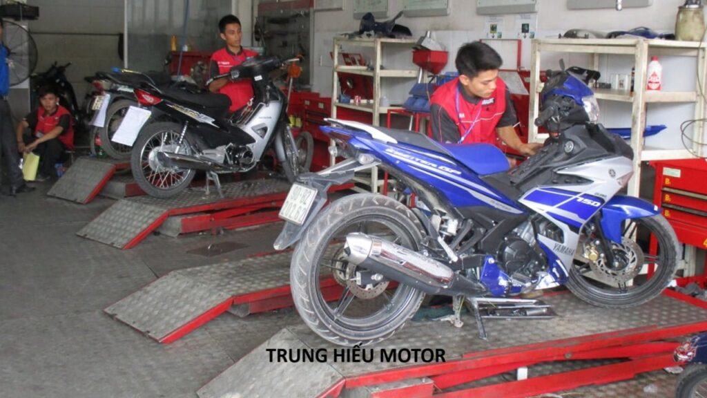xe máy đạp không có hơi