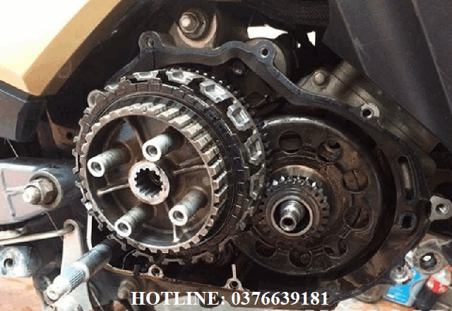 xe tay ga bị hú láp cách khắc phục