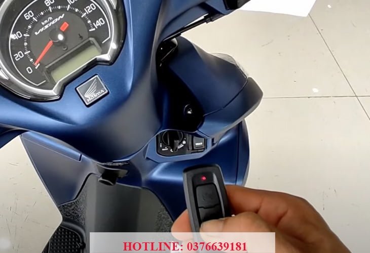 xe máy bật khóa không lên điện