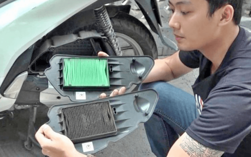 Lợi Ích Của Việc Vệ Sinh Lọc Gió Xe Máy Định Kỳ