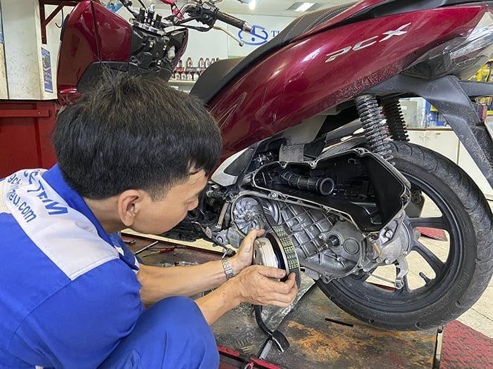 cứu hộ xe máy pcx