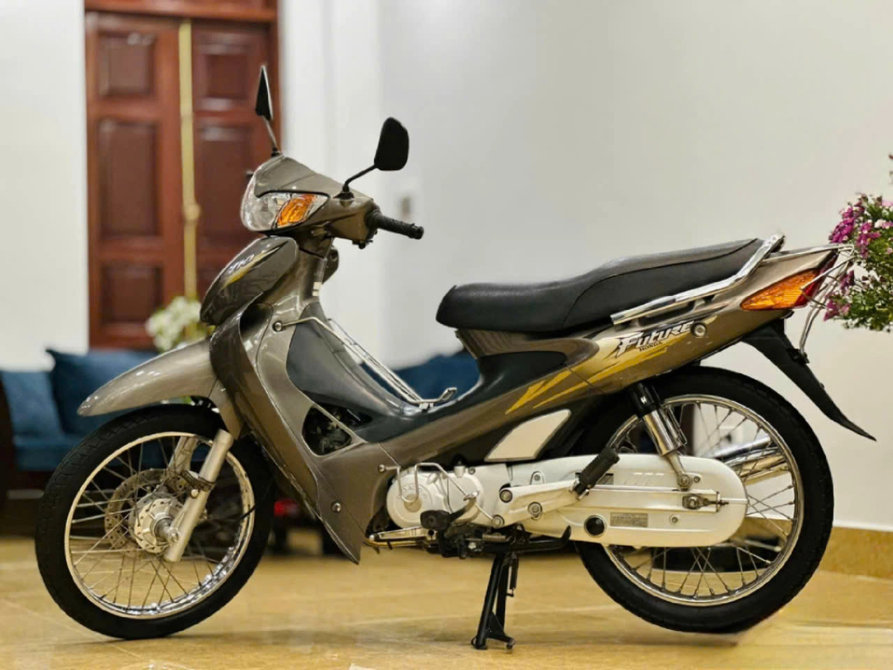 sủa xe future
