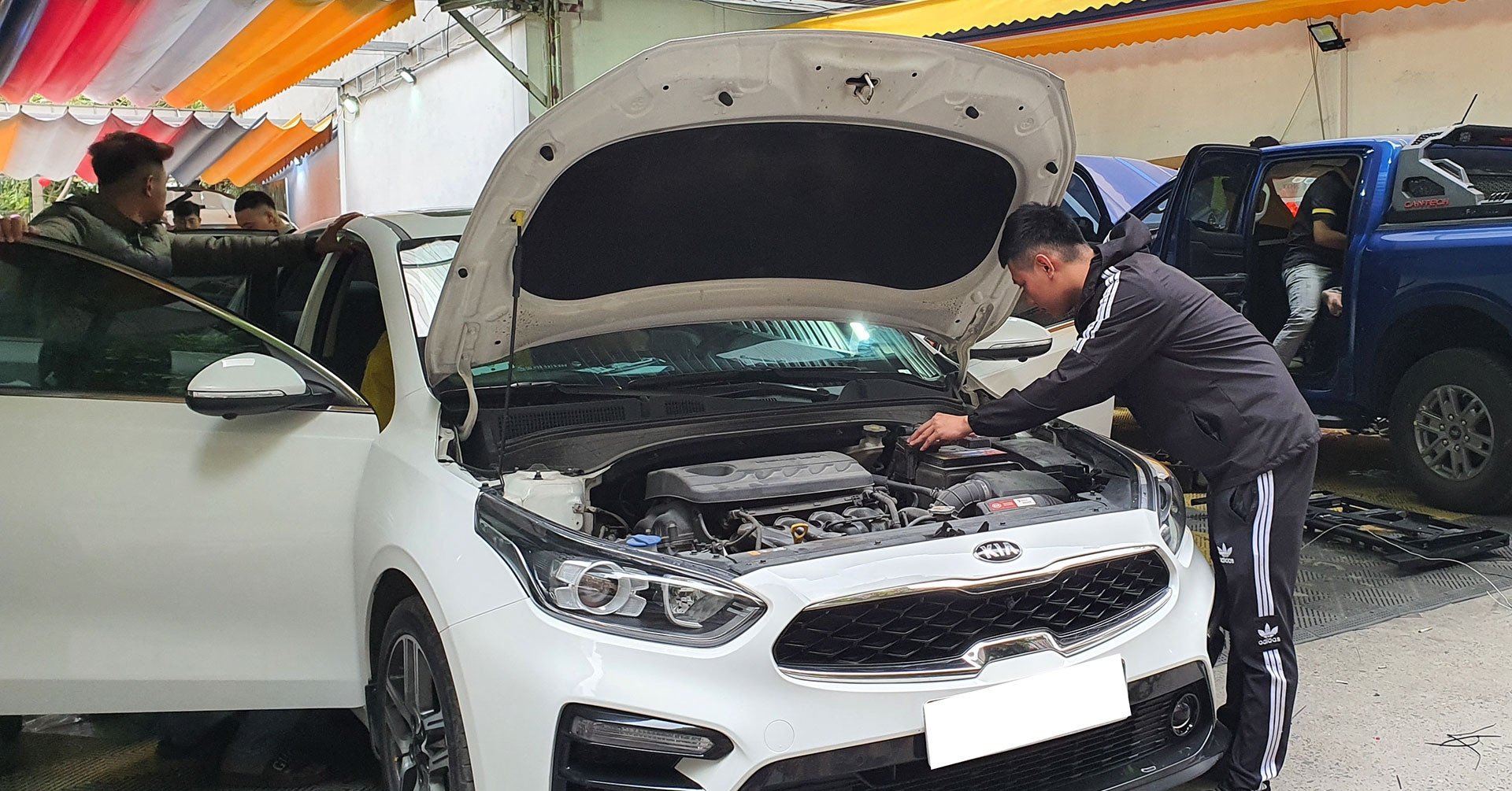 kiểm tra xe ô tô Hà Nội cũ