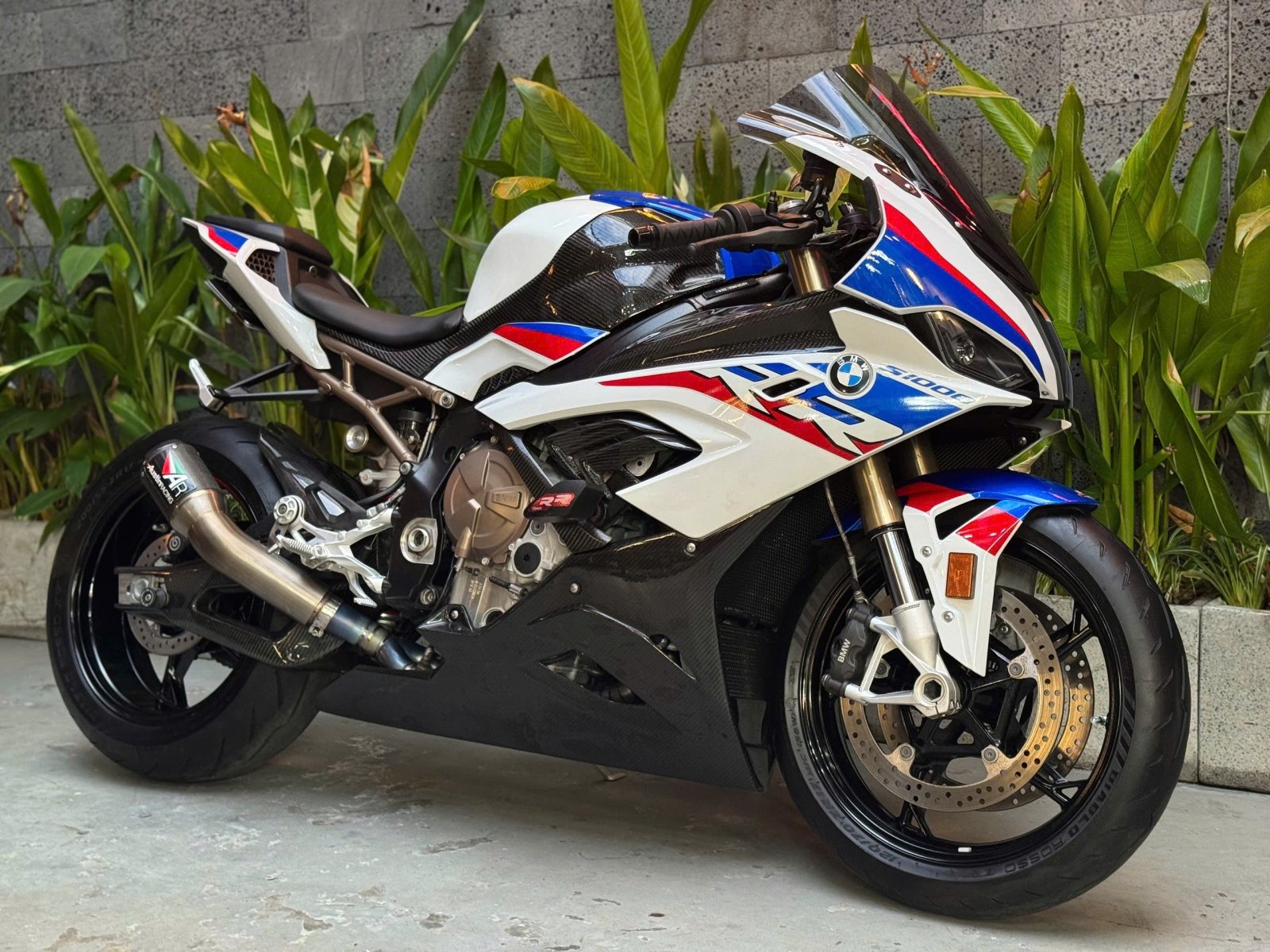 sửa xe bmw