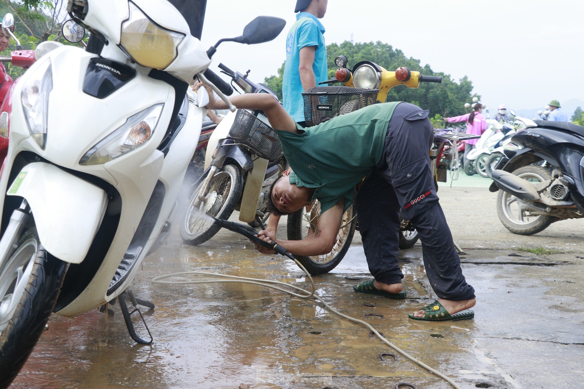 Sửa xe máy bị ngập nước