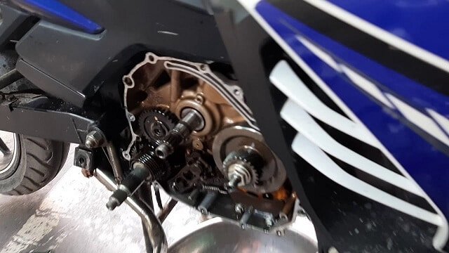 tuột nồi xe máy